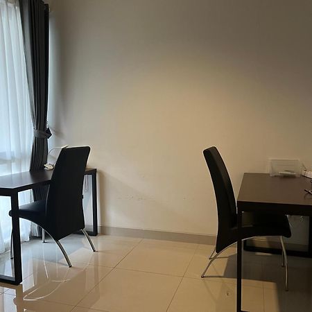 2 Floor Cozy House In Wisteria Jakarta Garden City Εξωτερικό φωτογραφία