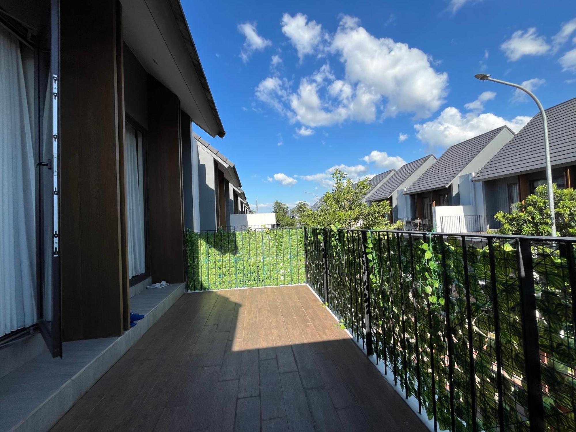 2 Floor Cozy House In Wisteria Jakarta Garden City Εξωτερικό φωτογραφία